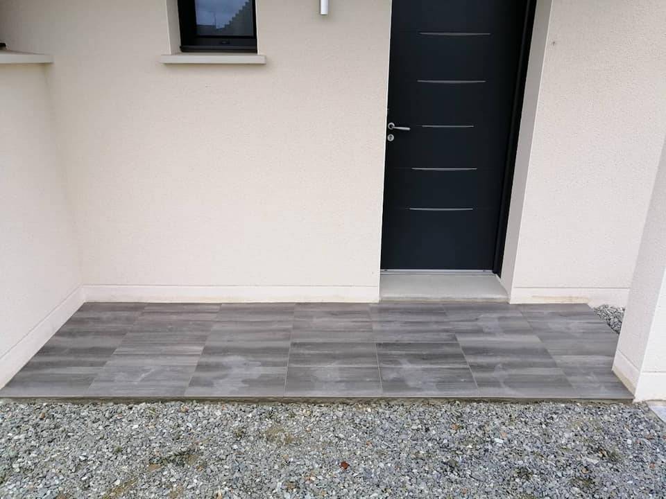 Terrasse dalle béton près de Changé 